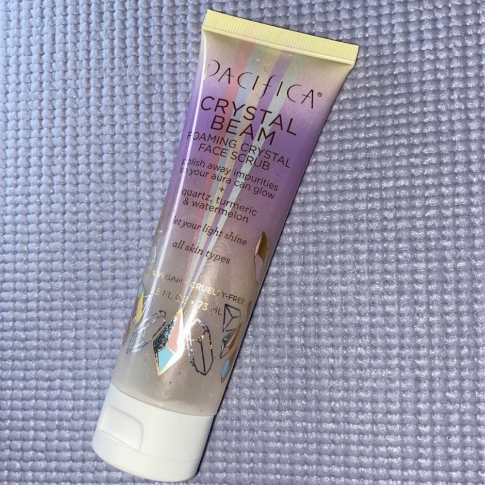 Pacífica face scrub